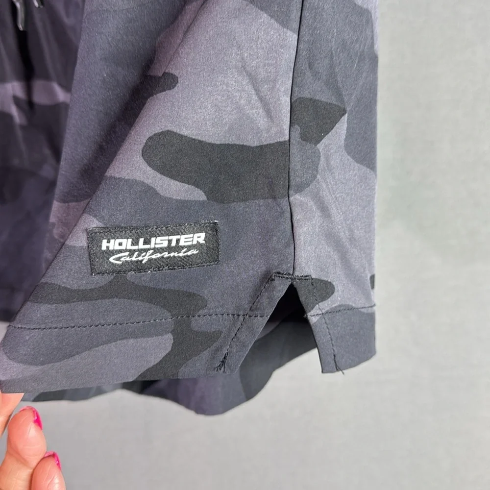 Hollister trendy gray